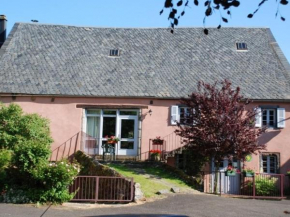 Gîte Vernines, 4 pièces, 6 personnes - FR-1-630-30